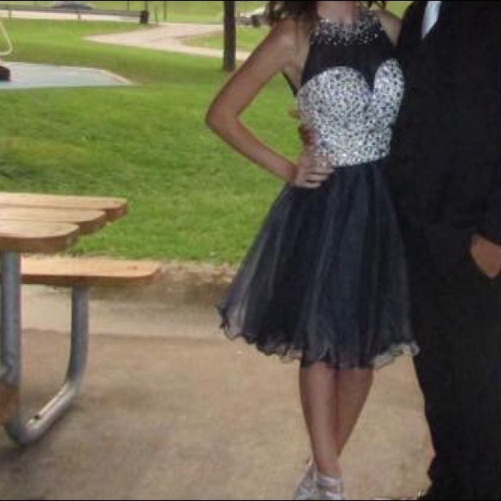 Size 2 navy blue prom dress!